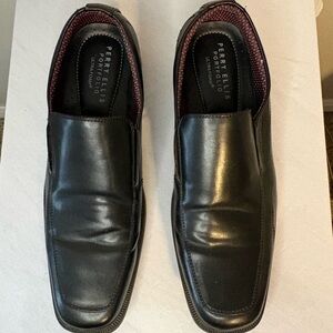 Perry Ellis Men's Black Leather Loafers
